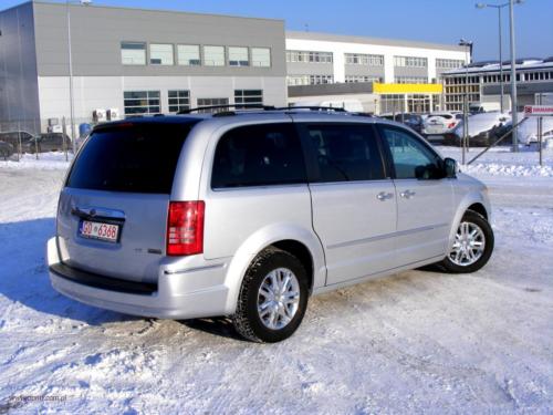 chrysler-town-country-2010-limited[2]