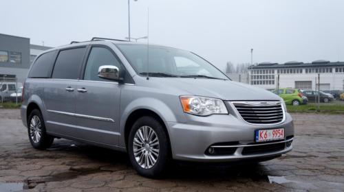 chrysler-town-country-2013[3]